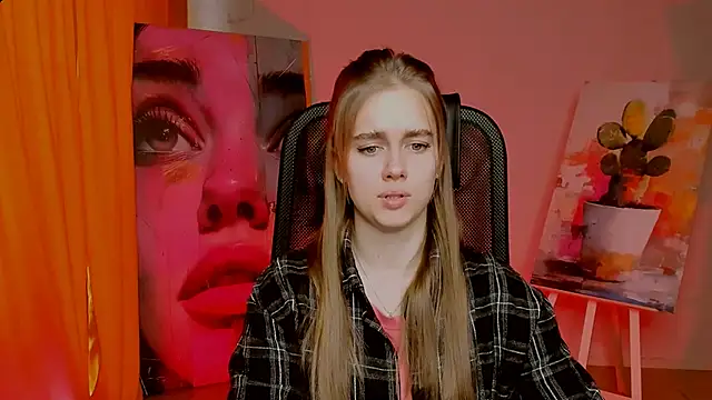 JuneWoods online show from April 16, 2026, 7:20 am