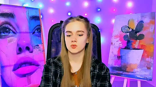 JuneWoods online show from February 11, 2026, 6:57 am