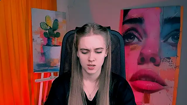 JuneWoods online show from March 12, 2026, 7:23 am