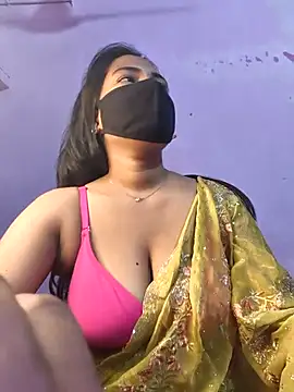 Snapshot of Queen_Shanayaa chatting on October 19, 2025, 4:54 pm Queen Shanayaa online show from October 19, 2025, 4:54 pm