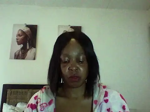 Blacksashaxx online show from November 3, 2025, 12:20 pm