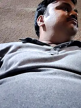 desiyouth94 online show from October 22, 2025, 2:49 pm