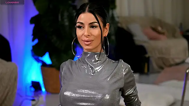 EvaAmanti online show from January 17, 2026, 4:27 am