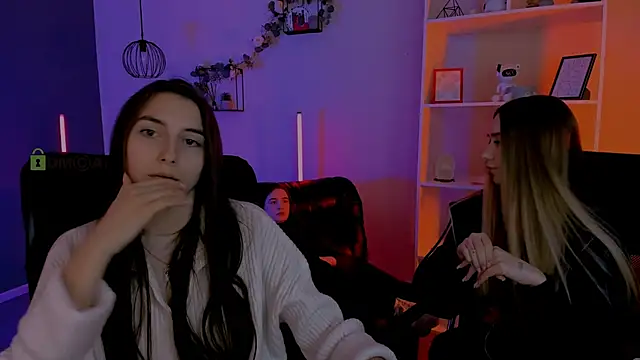 leslie bird online show from April 15, 2026, 12:32 pm