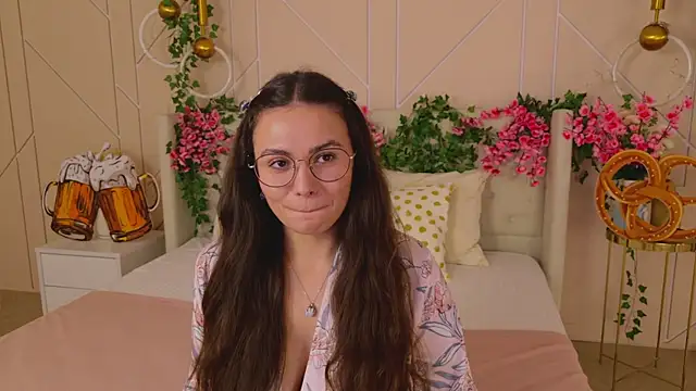 GabiBatista online show from October 1, 2025, 5:12 am