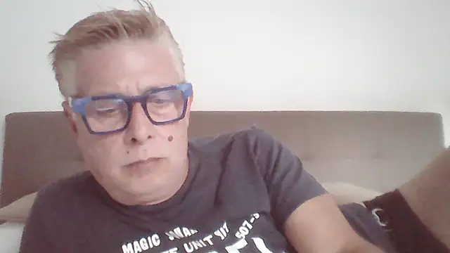 Andyrsdick online show from October 18, 2025, 3:36 pm