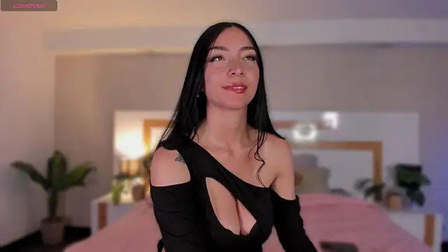 Snapshot of Violeta_dh chatting on May 23, 2026, 11:53 am Violeta dh online show from May 23, 2026, 11:53 am