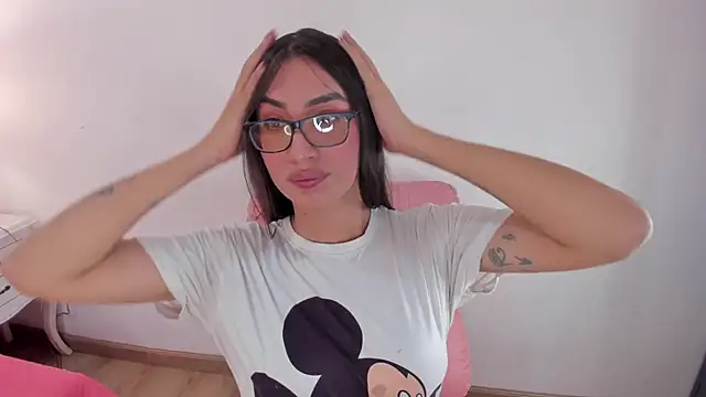 cherrylady 02 online show from February 11, 2026, 1:11 pm