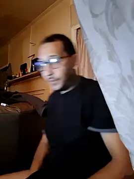 ThrowedWorldWide online show from November 29, 2025, 10:15 am