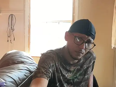 ThrowedWorldWide online show from December 20, 2025, 4:21 pm