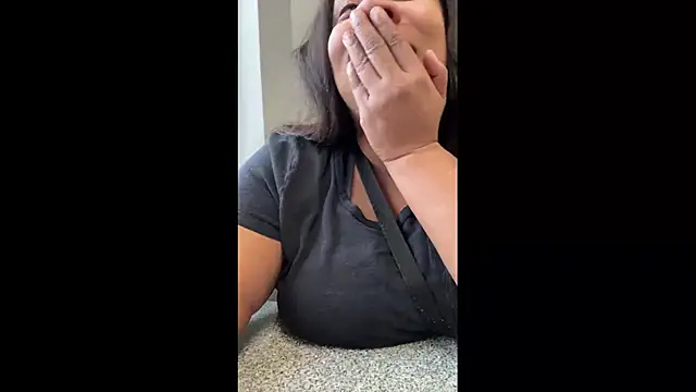 NeliaHexxen online show from November 18, 2025, 3:48 pm