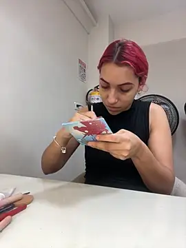 Snapshot of theladymonserrateshow chatting on November 17, 2025, 11:58 am theladymonserrateshow online show from November 17, 2025, 11:58 am