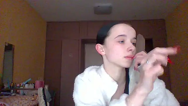 Snapshot of Emilia_Light chatting on February 26, 2026, 8:14 am Emilia Light online show from February 26, 2026, 8:14 am