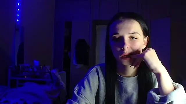 Snapshot of Emilia_Light chatting on March 26, 2026, 8:07 pm Emilia Light online show from March 26, 2026, 8:07 pm