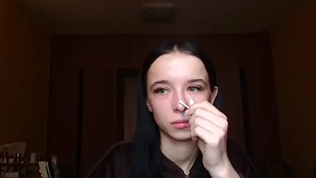 Snapshot of Emilia_Light chatting on March 19, 2026, 6:57 am Emilia Light online show from March 19, 2026, 6:57 am