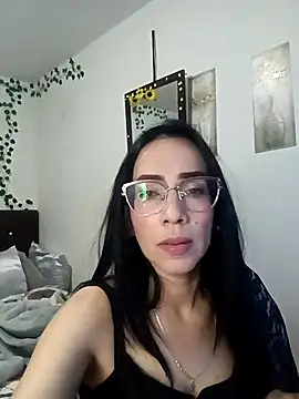 YaraDuartee online show from January 17, 2026, 11:41 pm