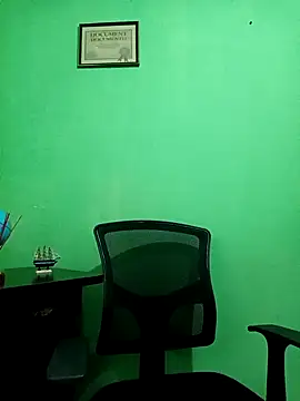 VANESSA  01 online show from October 18, 2025, 11:45 am