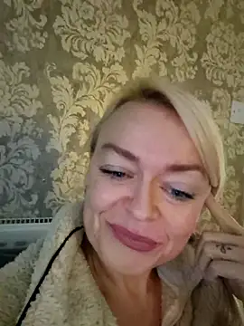 Snapshot of demidelightfulxx chatting on October 11, 2025, 11:00 am demidelightfulxx online show from October 11, 2025, 11:00 am