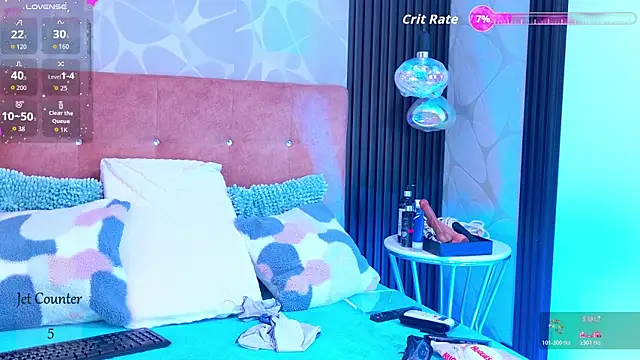 LiaTeylor online show from April 14, 2026, 7:08 pm