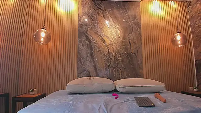 beca winn online show from November 20, 2025, 11:55 am