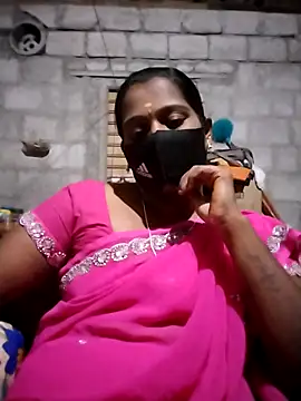 Snapshot of Tamil_Hot_Sandy chatting on November 12, 2025, 4:00 pm Tamil Hot Sandy online show from November 12, 2025, 4:00 pm