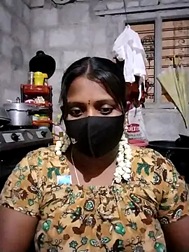 Snapshot of Tamil_Hot_Sandy chatting on February 12, 2026, 6:07 pm Tamil Hot Sandy online show from February 12, 2026, 6:07 pm