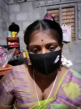 Snapshot of Tamil_Hot_Sandy chatting on February 8, 2026, 4:59 pm Tamil Hot Sandy online show from February 8, 2026, 4:59 pm