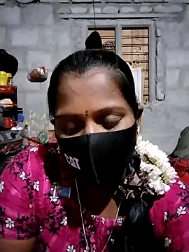 Snapshot of Tamil_Hot_Sandy chatting on February 7, 2026, 5:43 pm Tamil Hot Sandy online show from February 7, 2026, 5:43 pm