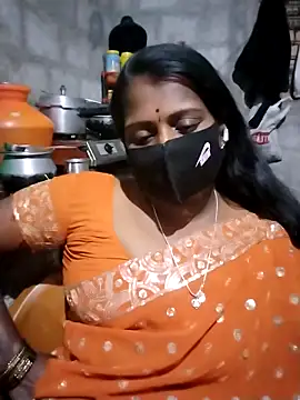 Snapshot of Tamil_Hot_Sandy chatting on February 9, 2026, 5:55 pm Tamil Hot Sandy online show from February 9, 2026, 5:55 pm