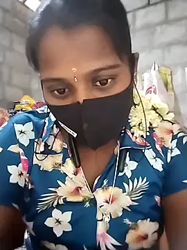 Snapshot of Tamil_Hot_Sandy chatting on December 14, 2025, 6:19 am Tamil Hot Sandy online show from December 14, 2025, 6:19 am