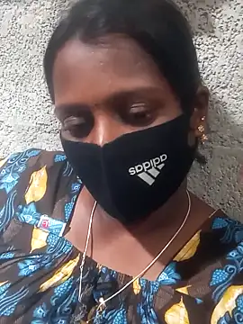 Snapshot of Tamil_Hot_Sandy chatting on October 18, 2025, 4:58 am Tamil Hot Sandy online show from October 18, 2025, 4:58 am