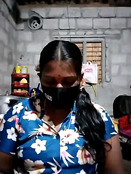 Snapshot of Tamil_Hot_Sandy chatting on February 6, 2026, 6:37 pm Tamil Hot Sandy online show from February 6, 2026, 6:37 pm