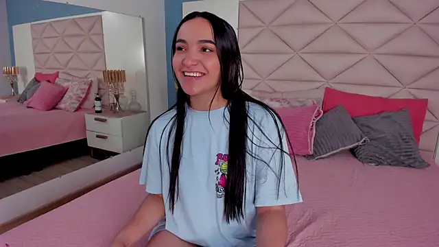 Snapshot of EliDurann chatting on October 1, 2025, 1:15 pm EliDurann online show from October 1, 2025, 1:15 pm