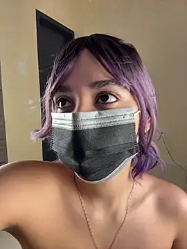 Snapshot of Capricho_01 chatting on November 11, 2025, 6:47 pm Capricho 01 online show from November 11, 2025, 6:47 pm