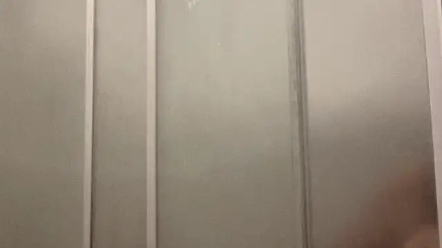 Snapshot of Milysoren chatting on February 23, 2026, 5:52 am Milysoren online show from February 23, 2026, 5:52 am