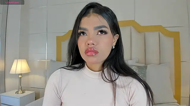 NaylaGrey online show from November 20, 2025, 12:39 pm