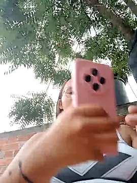 Snapshot of young_dairy01 chatting on December 1, 2025, 12:17 pm young dairy01 online show from December 1, 2025, 12:17 pm