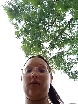 Snapshot of young_dairy01 chatting on November 20, 2025, 12:17 pm young dairy01 online show from November 20, 2025, 12:17 pm