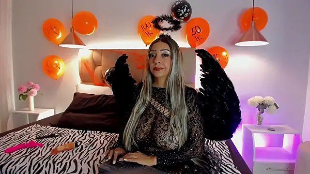 Angelina Roa online show from October 31, 2025, 1:41 pm