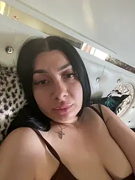 Romina6 online show from June 18, 2026, 6:34 am