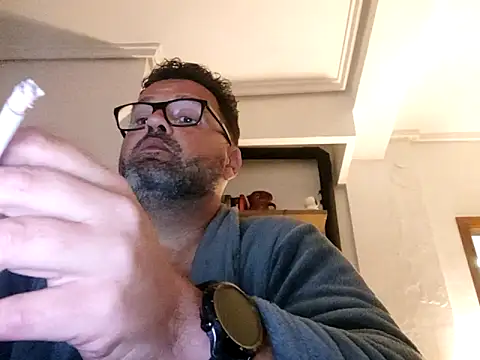 morenet festero online show from April 17, 2026, 4:04 am