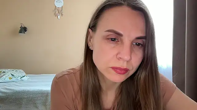 AnnieLove7722 online show from June 16, 2026, 3:12 pm