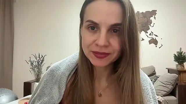 AnnieLove7722 online show from December 22, 2025, 3:01 pm