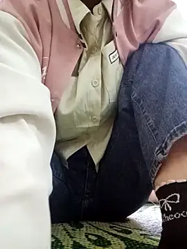 nhinhi-sexy online show from November 19, 2025, 12:32 am