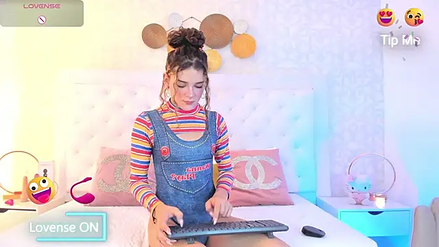 Snapshot of kendallspears_1 chatting on October 11, 2025, 3:40 am kendallspears 1 online show from October 11, 2025, 3:40 am