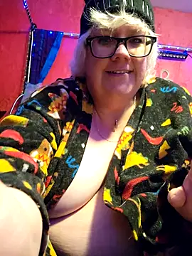 violentviolet68 online show from March 7, 2026, 2:40 am