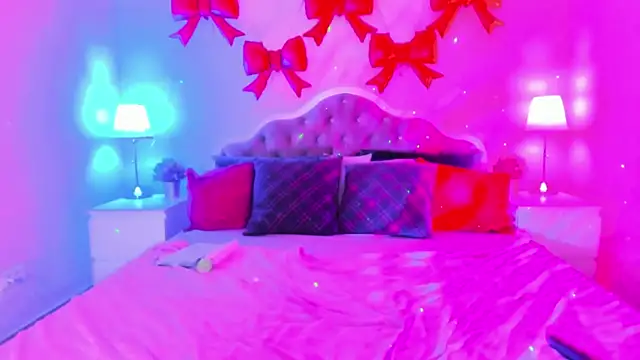 CamillaDreamer online show from April 15, 2026, 8:09 pm