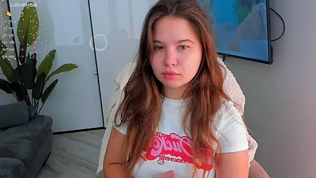 Eva Cheeky online show from October 15, 2025, 7:38 am