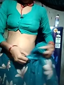 Lona2525 online show from July 24, 2026, 6:37 pm