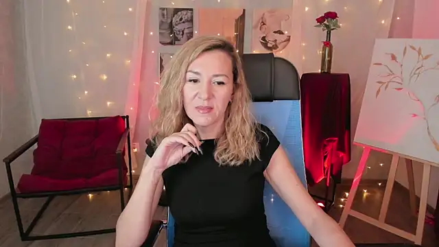 Snapshot of DonnaSmitth chatting on February 27, 2026, 2:28 pm DonnaSmitth online show from February 27, 2026, 2:28 pm